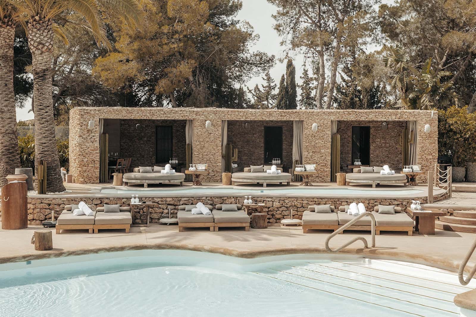 Naô Pool Club